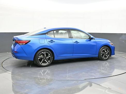 Used 2024 Nissan Sentra SV FWD image 15