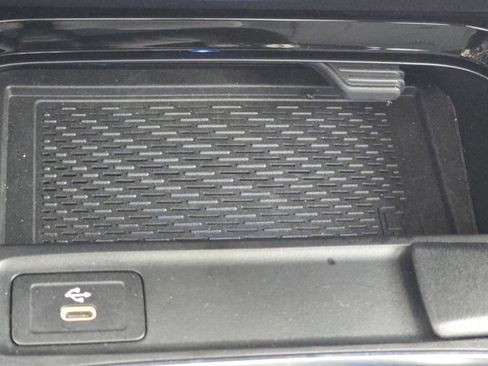 Certified 2025 Mercedes-Benz EQB 300 300 image 32