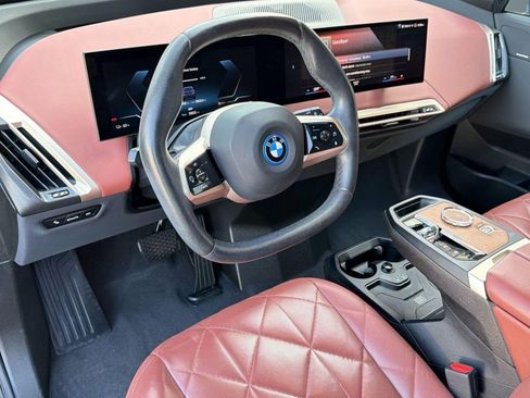Certified 2023 BMW iX xDrive50 w/ Premium Package AWD/4WD image 4