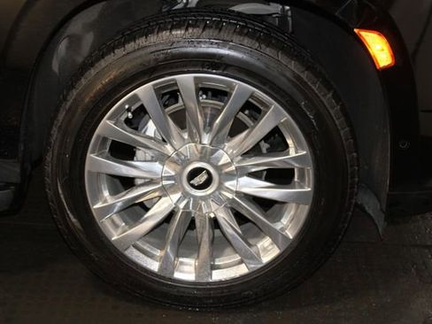 Certified 2023 Cadillac Escalade Premium Luxury AWD/4WD image 37
