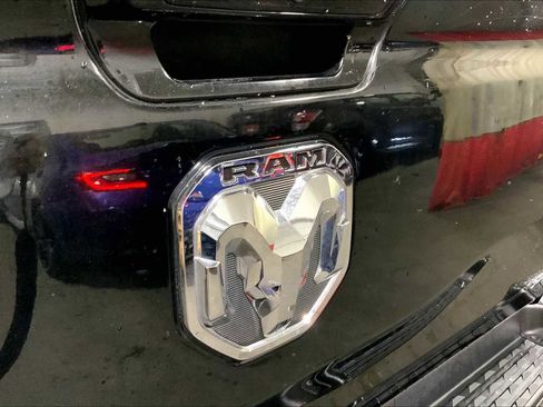 Used 2019 RAM 1500 Laramie w/ Sport Appearance Package image 9