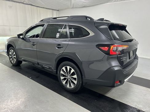 Used 2025 Subaru Outback Limited AWD/4WD image 7