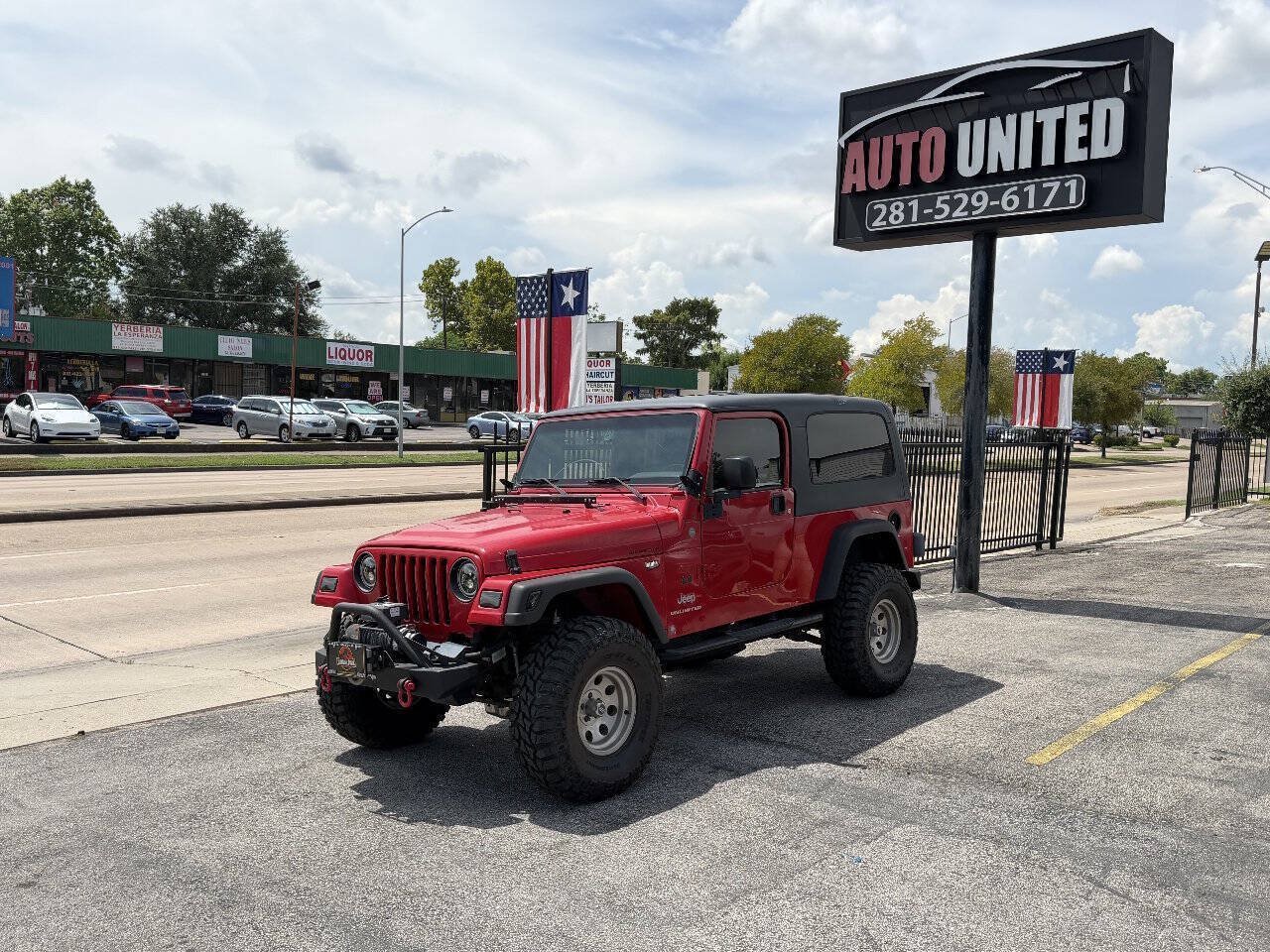 Used 2004 Jeep Wrangler 4WD image 1