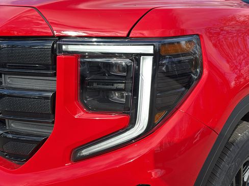 New 2026 GMC Sierra 1500 Elevation image 5