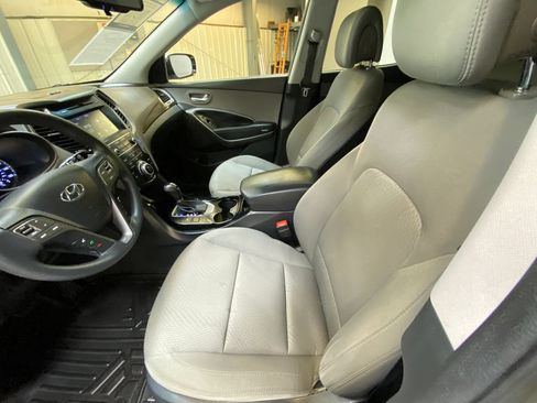 Used 2018 Hyundai Santa Fe Sport w/ 2.4L Value Package 02 AWD/4WD image 21