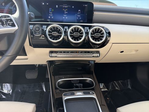 Certified 2025 Mercedes-Benz CLA 250 image 28