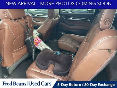 Used 2018 Buick Enclave Avenir w/ Avenir Technology Package image 17
