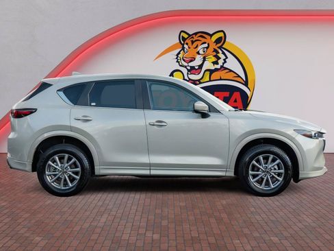 Used 2025 MAZDA CX-5 AWD 2.5 S w/ Select Package image 4