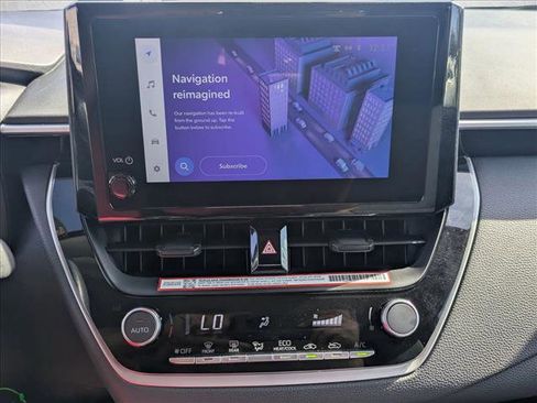 Used 2025 Toyota Corolla LE image 12