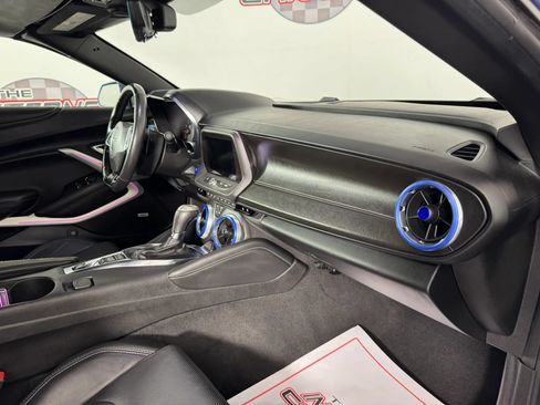 Used 2021 Chevrolet Camaro SS RWD image 19