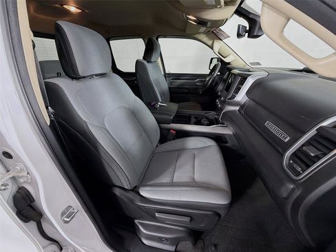 Used 2020 RAM 1500 Big Horn AWD/4WD image 30