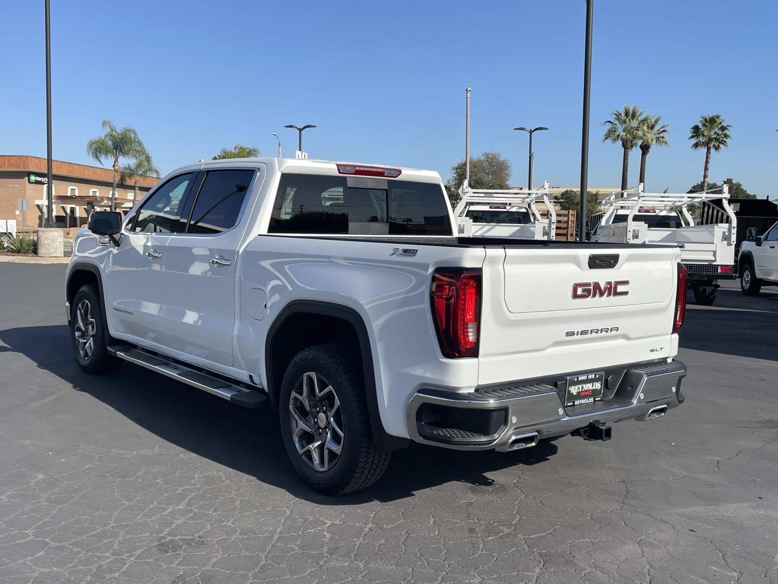New 2026 GMC Sierra 1500 SLT w/ SLT Premium Package AWD/4WD image 7