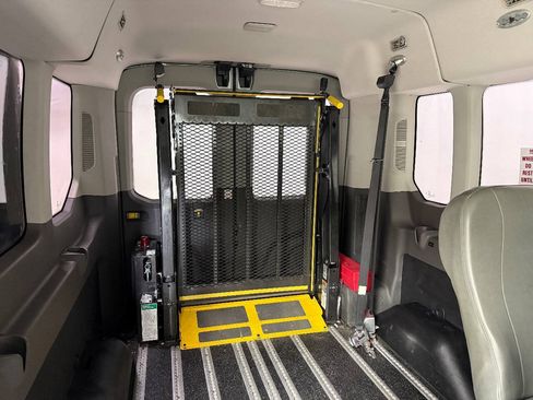 Used 2020 Ford Transit 350 XL RWD image 47