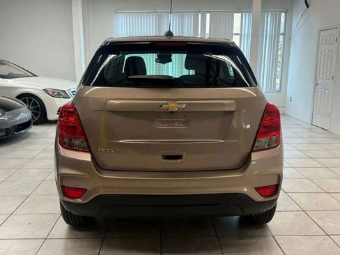 Used 2018 Chevrolet Trax LS FWD image 8