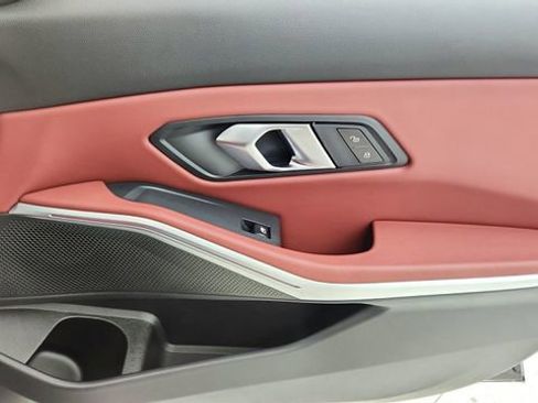 Used 2025 BMW 330i Sedan RWD image 23