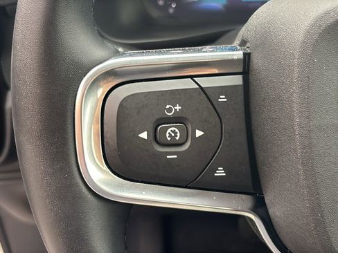 Certified 2026 Volvo XC40 B5 Plus AWD/4WD image 16