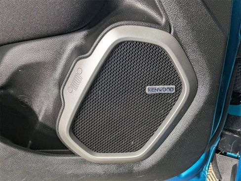 Used 2021 Jeep Renegade Latitude w/ Sun & Sound Group image 15