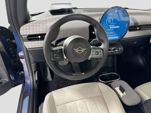 Used 2025 MINI Cooper S image 23