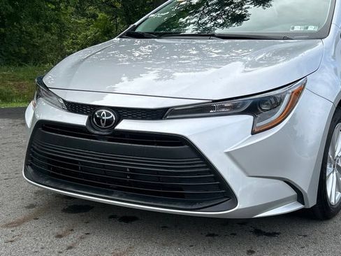 Used 2024 Toyota Corolla LE w/ LE Convenience Package FWD image 13