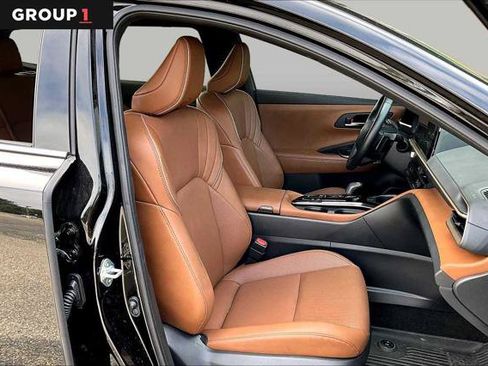 Certified 2025 Toyota Crown Signia AWD/4WD image 8