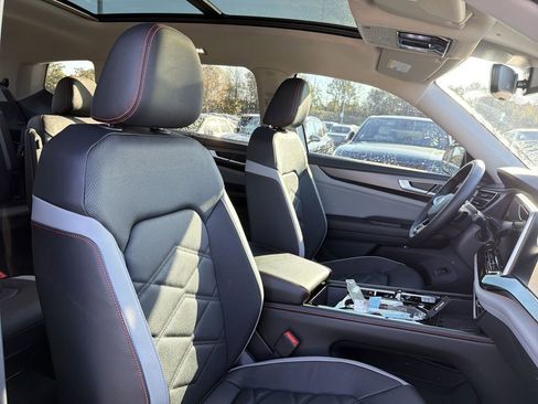 New 2026 Volkswagen Atlas Peak Edition AWD/4WD image 21