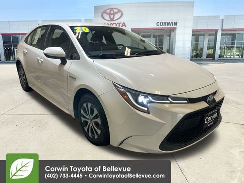Used 2020 Toyota Corolla LE image 1