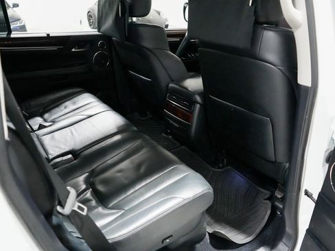 Used 2017 Lexus LX 570 4WD image 27