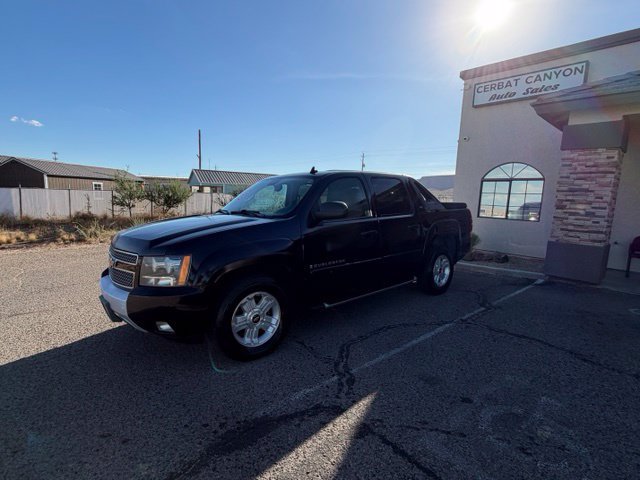 Used 2009 Chevrolet Avalanche LT AWD/4WD image 2