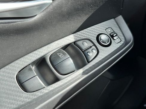 Used 2024 Nissan Sentra SV FWD image 23