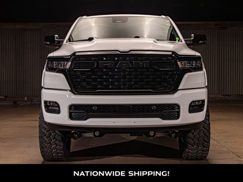 Used 2025 RAM 1500 Big Horn AWD/4WD image 4