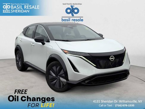 Used 2024 Nissan Ariya FWD image 1