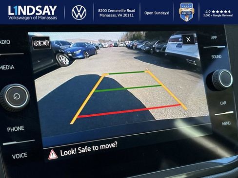 Used 2022 Volkswagen Tiguan SE image 14