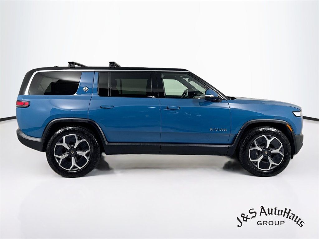 Used 2024 Rivian R1S Adventure Dual AWD/4WD image 8