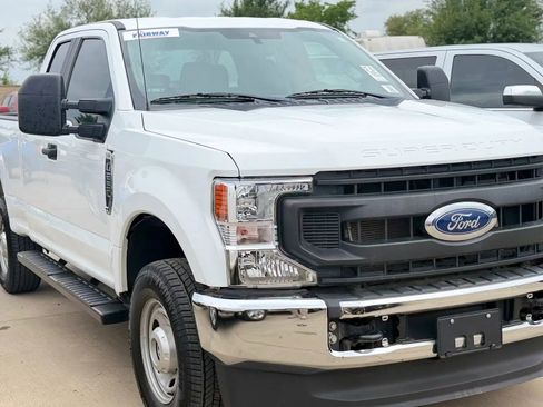 Used 2021 Ford F250 XL w/ Power Equipment Group AWD/4WD image 3
