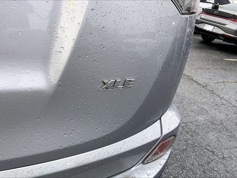 Used 2016 Toyota RAV4 XLE FWD image 10