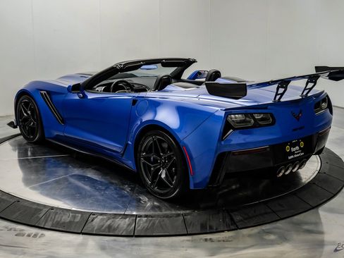 Used 2019 Chevrolet Corvette ZR1 RWD image 15