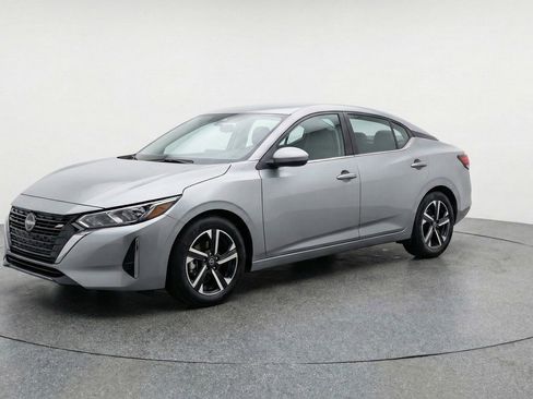 Used 2025 Nissan Sentra SV FWD image 3