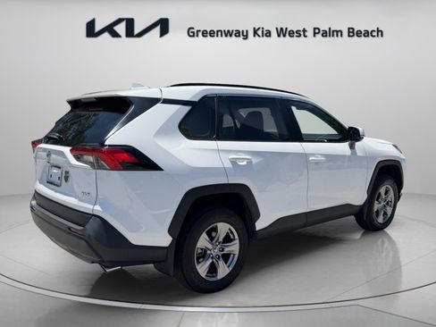 Used 2024 Toyota RAV4 XLE w/ Convenience Package FWD image 7