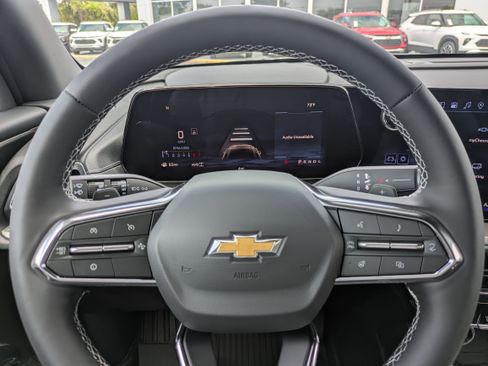 New 2026 Chevrolet Traverse LT w/ Driver Confidence Package AWD/4WD image 21