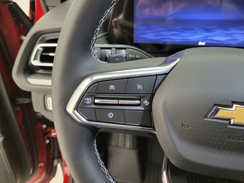 New 2026 Chevrolet Traverse LT w/ Driver Confidence Package FWD image 5