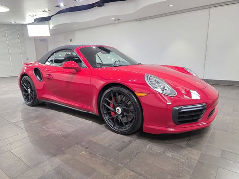 Used 2018 Porsche 911 Turbo image 31