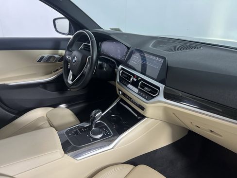 Used 2021 BMW 330e w/ Convenience Package image 31