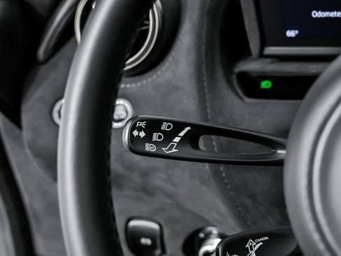 Used 2019 McLaren 720S image 28