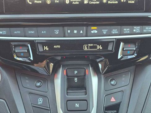 Used 2025 Honda Odyssey Sport-L image 31