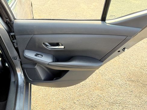 Used 2021 Nissan Sentra SV image 36