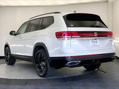New 2026 Volkswagen Atlas SE AWD/4WD image 2
