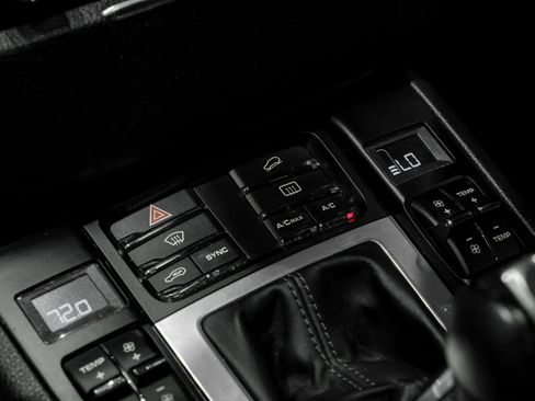 Used 2017 Porsche Macan image 29