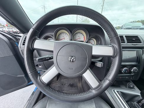 Used 2010 Dodge Challenger R/T image 14