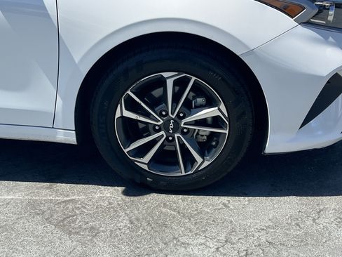Certified 2024 Kia Forte LXS FWD image 13
