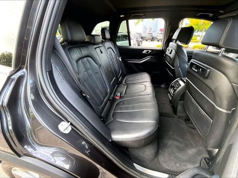 Used 2022 BMW X5 xDrive40i AWD/4WD image 16